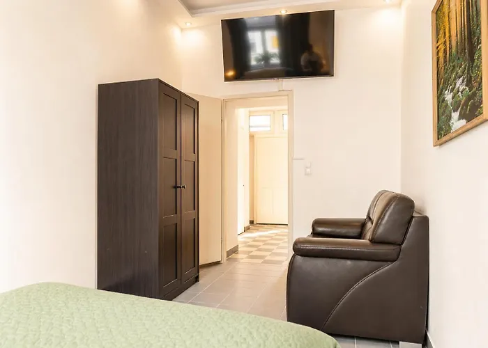 Affordable Stylish Easy Access Apartamento Viena