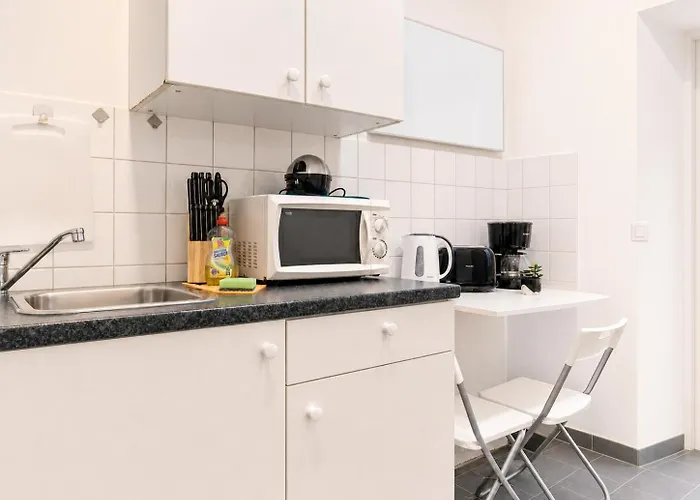 Affordable Stylish Easy Access * Viena