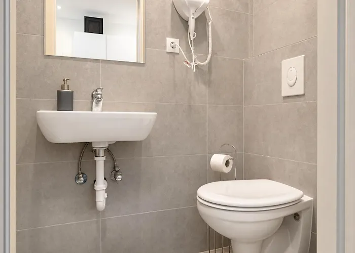 Affordable Stylish Easy Access Apartamento